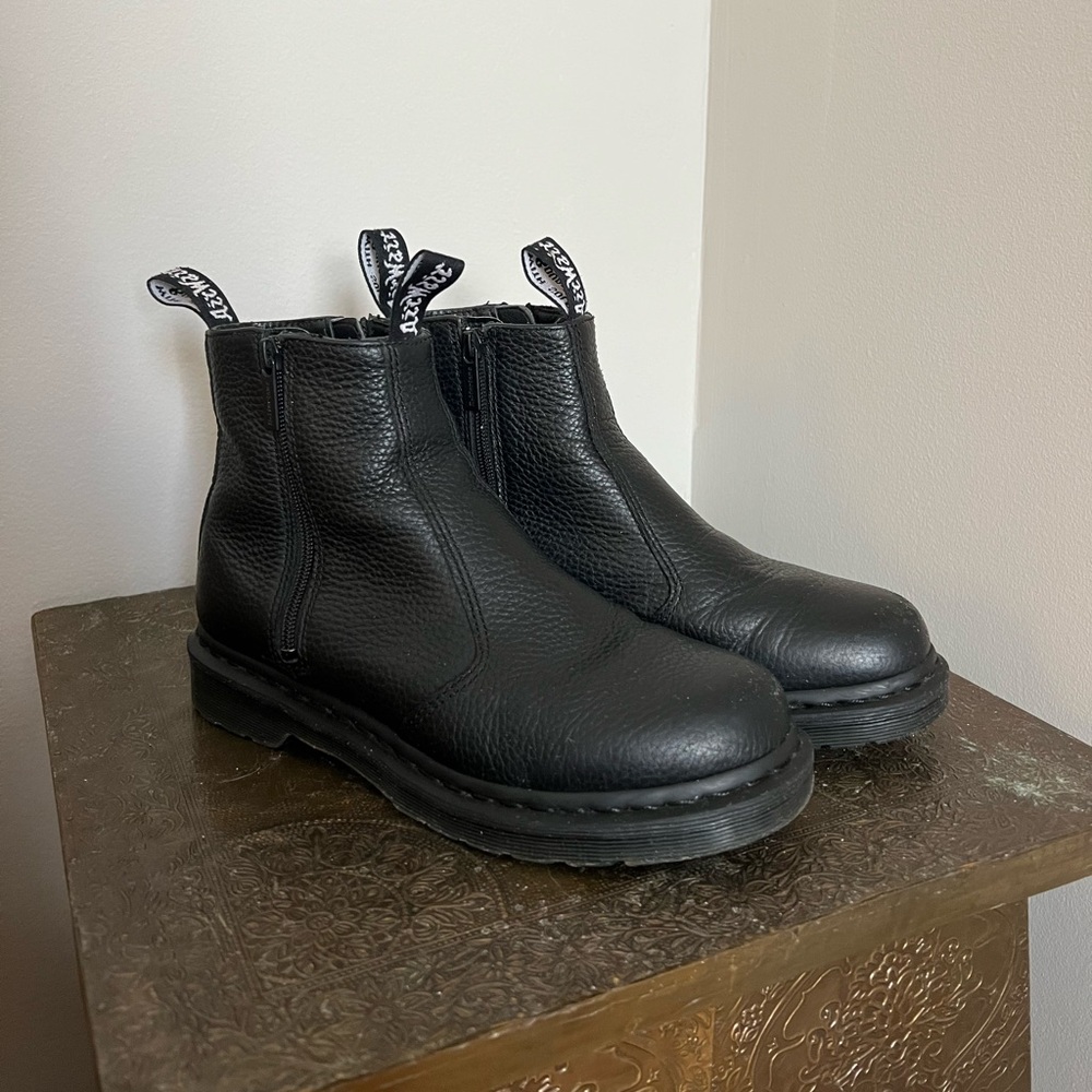 Dr Marten boots 2976 style
